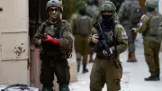 الاحتلال يعتقل فلسطينيا غرب سلفيت ويواصل اعتداءاته على المزارعين بالقدس