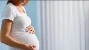 مميزات الحمل والولادة في قانون العمل الجديد: تخفيض ساعات العمل وإجازة مدفوعة
