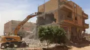 محافظ سوهاج يقود حملة كبرى لإزالة التعديات على الأراضي الزراعية وأملاك الدولة بالمنشاة