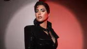 شمس الكويتية تنفعل على الهواء بسبب أغنيتها 