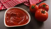 طريقة عمل الكاتشب في المنزل بمكونات بسيطة وطعم لا يقاوم