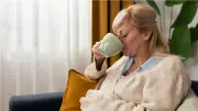تأثير الشاي والقهوة على العظام.. دراسة جديدة تكشف مفاجأة للنساء