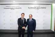 السيسي يرحب بماكرون في الإسكندرية: صديقي الرئيس أهلا ومرحبا بكم ضيفا عزيزا