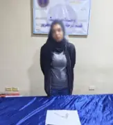 بعد انتشار مقطع فيديو.. القبض على سيدة تتعاطى مخدر الآيس بالجيزة