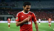 حسين الشحات يرفض إغراءات المنافسين ويتمسك بالبقاء في الأهلي