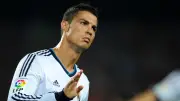 سيناريو تخيلي.. هل يتذوق الهلال من كأس برشلونة بأقدام رونالدو؟