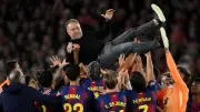 رغم المأساة.. فليك يقود برشلونة لإذلال ريال مدريد والتتويج بالليجا