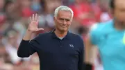 صحفي إسباني يعلن عودة مورينيو لتدريب ريال مدريد الموسم المقبل