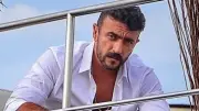 أحمد العوضي ينعى الفنان عبد الرحمن أبو زهرة بعد صراع مع المرض