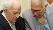 رشوان توفيق يبكي على الهواء ناعيًا عبد الرحمن أبو زهرة: كان أخي وصديقي