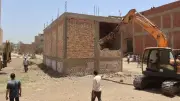 خيانة للأمانة.. محافظ سوهاج يقود حملات إزالة التعديات ميدانيًا