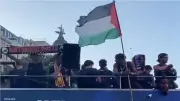 هجوم إسرائيلي حاد على لامين يامال بعد رفع علم فلسطين في احتفالات برشلونة