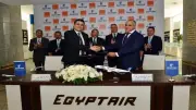 مصر للطيران وأورنج توقعان شراكة لتقديم خدمات مبتكرة تجمع الطيران والاتصالات