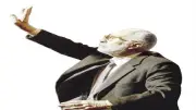 عبدالرحمن أبو زهرة.. فنان الأجيال ورائد المسرح القومي