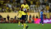 فيديو: الهريفي يثير الجدل حول ركلة جزاء كومان في ديربي النصر والهلال
