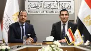 وزير الرياضة يبحث مع شركة استادات مشروعات شبابية ورياضية