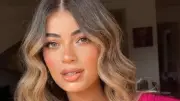 ناقد موضة يعلق على فستان ليلى أحمد زاهر في مهرجان كان
