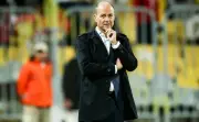 كيف يفكر الأهلي في صفقة دلفي قبل لقاء المصري