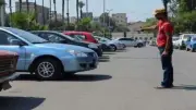 ضوابط جديدة لتحصيل رسوم انتظار المركبات وإنهاء الإتاوات العشوائية