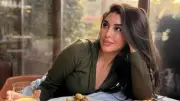 ناقد موضة ينتقد فستان ياسمين صبري المتكرر في مهرجان كان