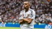 مبابي يرفض الرحيل عن ريال مدريد ويؤكد التزامه مع الفريق