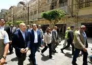 رئيس الوزراء يتفقد مشروع تحسين الصورة البصرية بوسط البلد