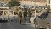 الاحتلال يجبر مقدسيا على هدم منزله وإصابة فلسطيني برام الله