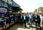 رئيس الوزراء يتفقد معرض أهلا بالعيد بالجمالية استعدادا للعيد