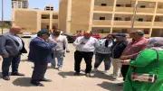 محافظ الدقهلية يتفقد مدارس المنصورة ويصدر إنذارات لملاك الأراضي المهملة