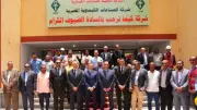 وزير العمل ومحافظ أسوان يوزعان شنط العمل وبونات غذائية للعمال في مصنع كيما