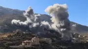 غارة إسرائيلية تستهدف بلدة فرون بقضاء بنت جبيل جنوبي لبنان