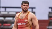 تدخل وزير الرياضة ورئيس الأولمبية لحل أزمة بطل المصارعة عبد اللطيف منيع