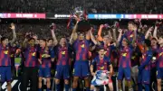برشلونة يكشف سبب غياب فيران توريس عن مواجهة ريال بيتيس