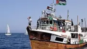 إعلام إسرائيلي: اعتقال نشطاء أسطول الصمود ونقلهم لسفينة بحرية