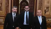 عمرو يوسف يشكر ياسر جلال بعد جلسة مناقشة حق الأداء العلني بمجلس الشيوخ
