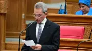 النواب يوافق على حذف عبارة محاكمة الحكومة جنائيا من مضبطة الجلسة