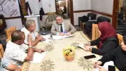 محافظ أسوان يوجه بتسريع إنجاز الملفات المتراكمة وتحسين الخدمات بإدفو