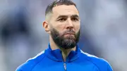 قرار مفاجئ من إنزاجي باستبعاد بنزيما من احتفالات الهلال بدوري روشن