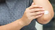 تقشير طبيعي للركبتين والكوعين بمكونات اقتصادية
