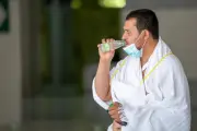 حكم استعمال المحرم كريمات الوقاية من الشمس والأحكام الفقهية للحج