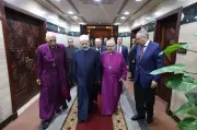 شيخ الأزهر يستقبل رئيس الكنيسة الأسقفية الأنغليكانية للتهنئة بالعيد