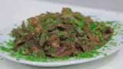 طريقة عمل الطحال في المنزل لسفرة العيد بخطوات سهلة