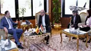 وزير الطيران المدني يبحث مع سفير بلجيكا زيادة الرحلات الجوية والشحن