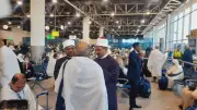 أمين البحوث الإسلامية يتفقد قافلة توعية الحجاج بمطار القاهرة الدولي