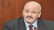 استشاري تشريعات رقمية: الذكاء الاصطناعي يفرض تحديات قانونية حول المصداقية وحقوق الملكية