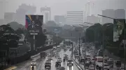 فنزويلا توافق على تدريب عسكري أمريكي فوق كراكاس بعد الإطاحة بمادورو