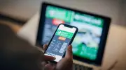 تحذيرات برلمانية من تحول الرياضة إلى بوابة للمراهنات الإلكترونية