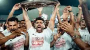 عبدالله السعيد يعلق على تتويج الزمالك بالدوري: سمعنا يا عم الحدوتة