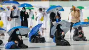 هل يجوز سفر الزوجة للعمرة بدون محرم؟ أمين الفتوى يجيب