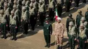 مصدر إيراني: الجيش يستعد للرد على أي تحركات أمريكية محتملة